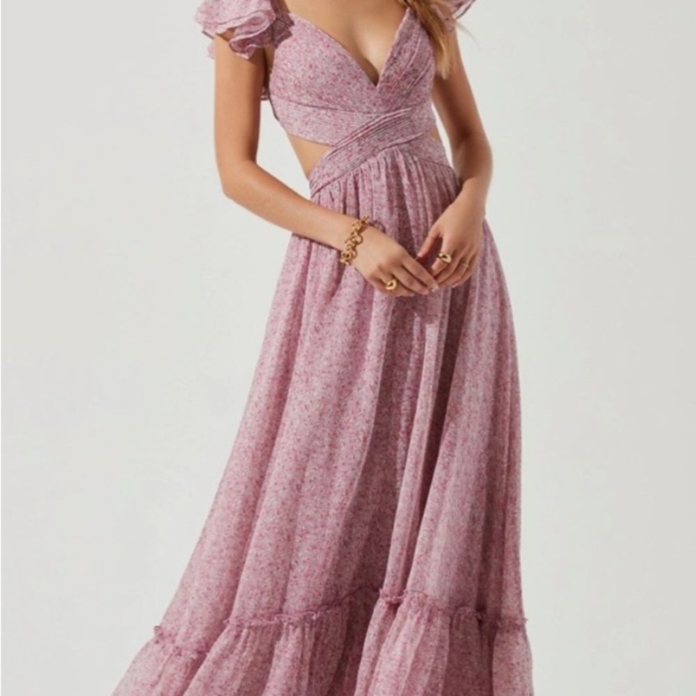 ASTR the Label Primrose Strappy Back Floral Maxi Dress (NWT)